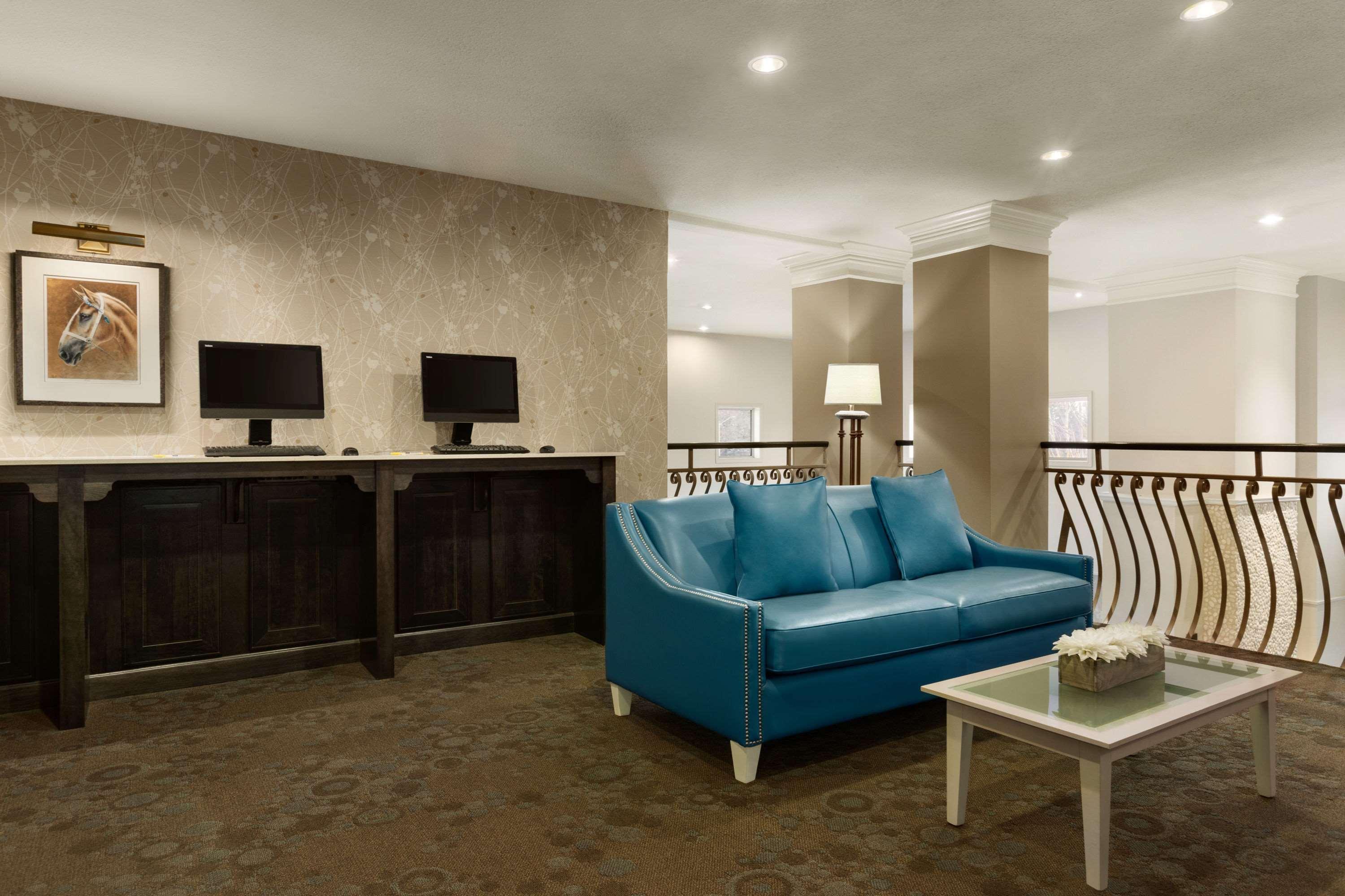 Days Inn & Suites By Wyndham Brandon Zewnętrze zdjęcie