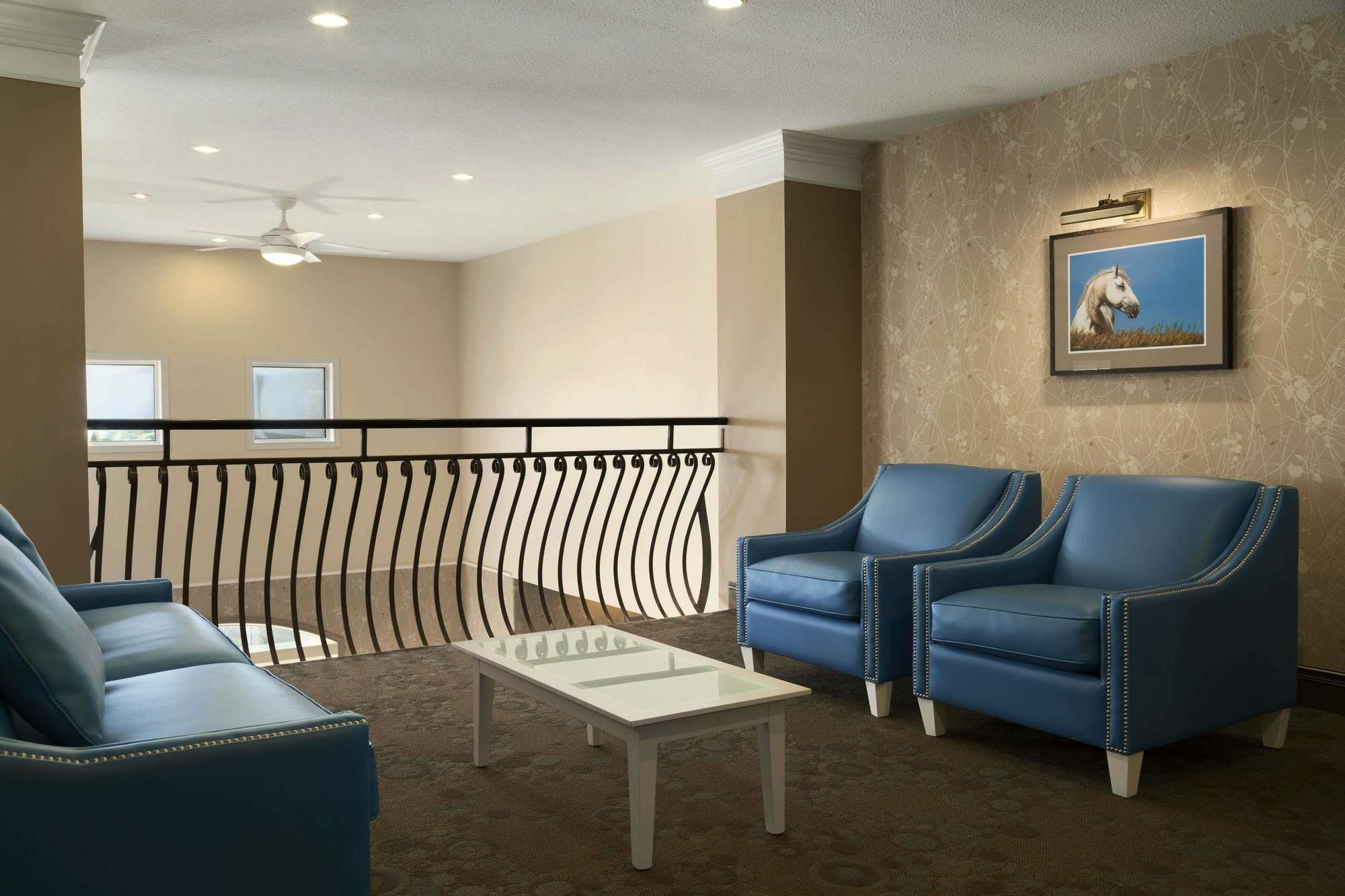 Days Inn & Suites By Wyndham Brandon Zewnętrze zdjęcie